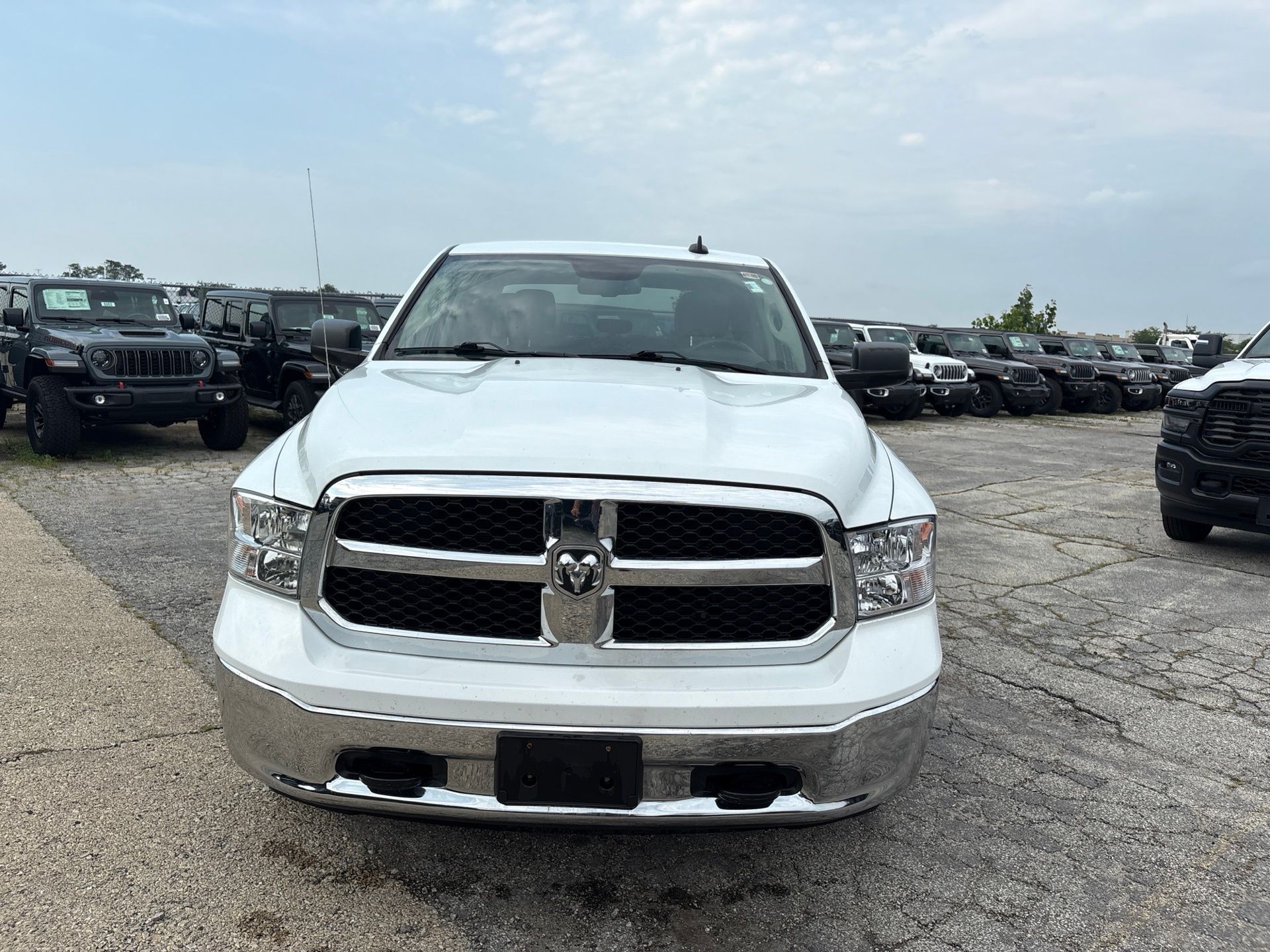 ram ram 1500 classic 2022 3C6RR7LG4NG399536 image ram ram 1500 classic 2022 3C6RR7LG4NG399536 image